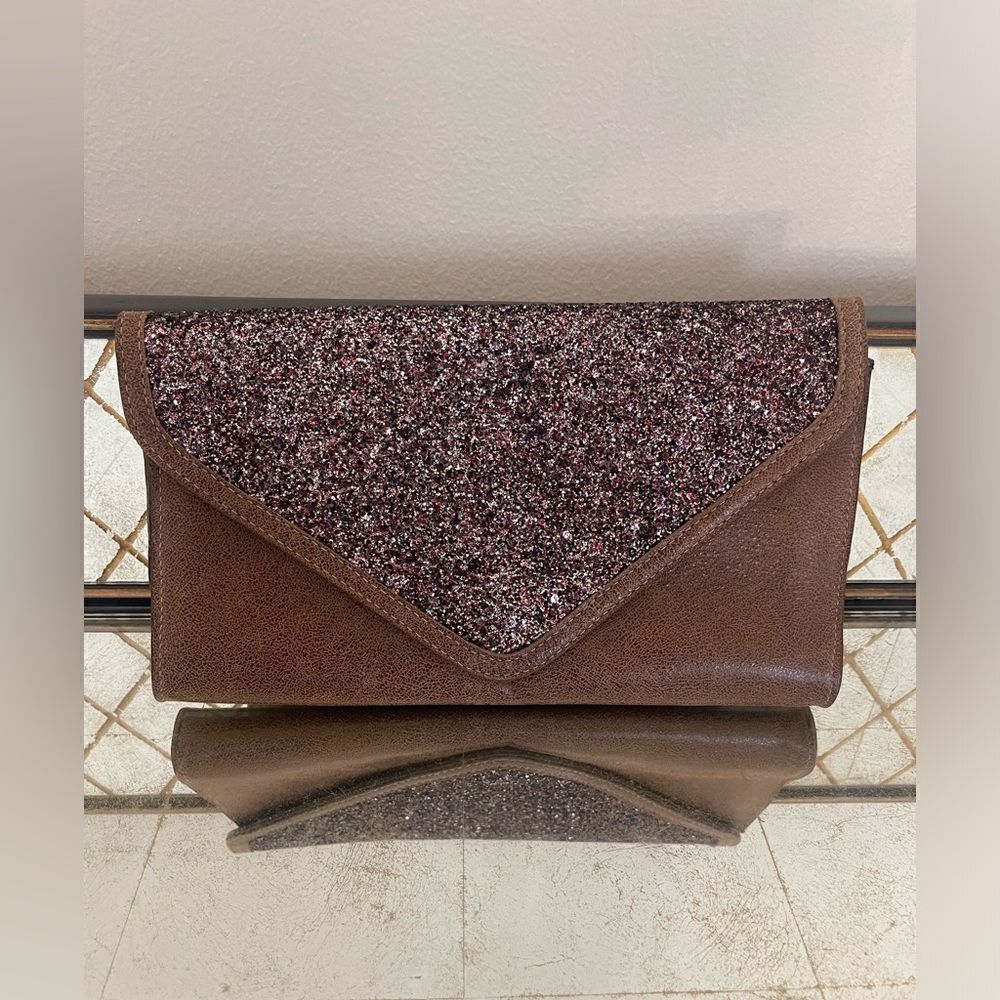 leatherrock leather clutch